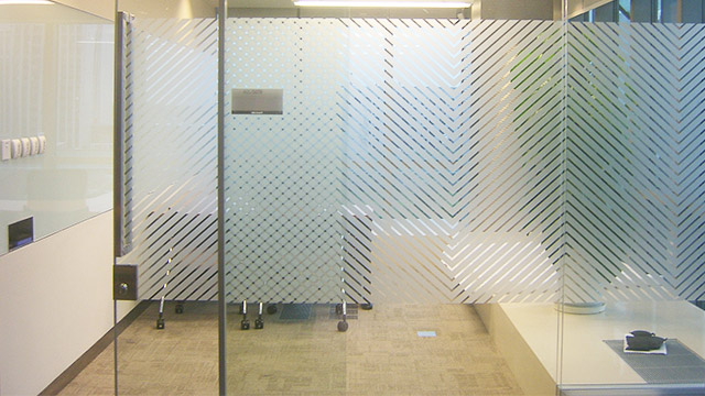 雙瀟玻璃貼膜經(jīng)驗(yàn)豐富，值得信賴！