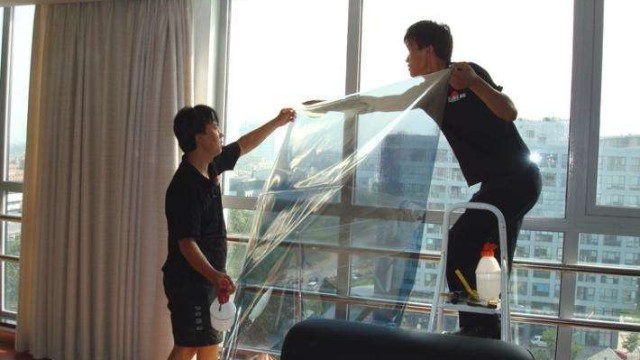 建筑玻璃貼隔熱膜的功能有哪些？