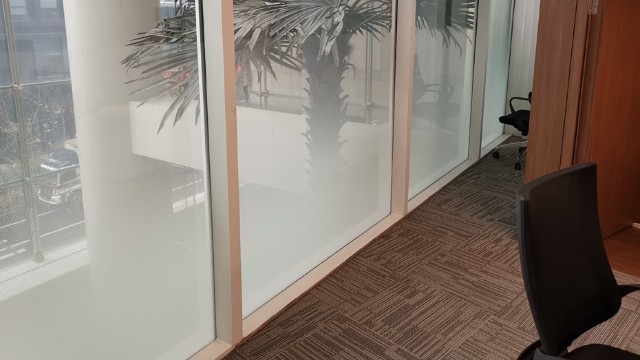 圓點(diǎn)漸變膜的漸變效果是什么樣的？